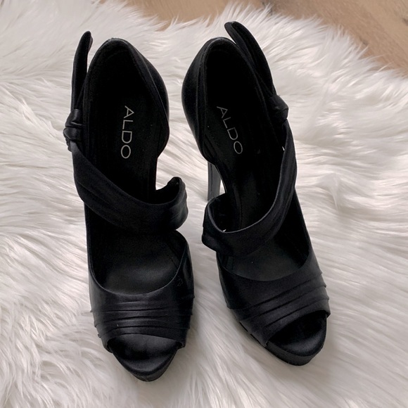 NWOT Aldo Satin Heels - Picture 3 of 6